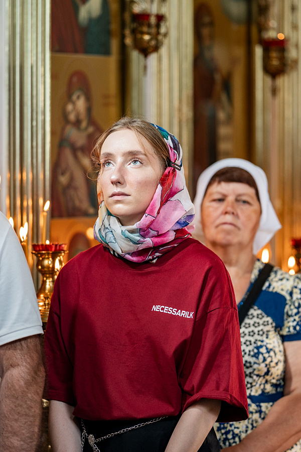 Архиерейское богослужение в Борисо-Глебском храме села Енино г.о. Серпухов